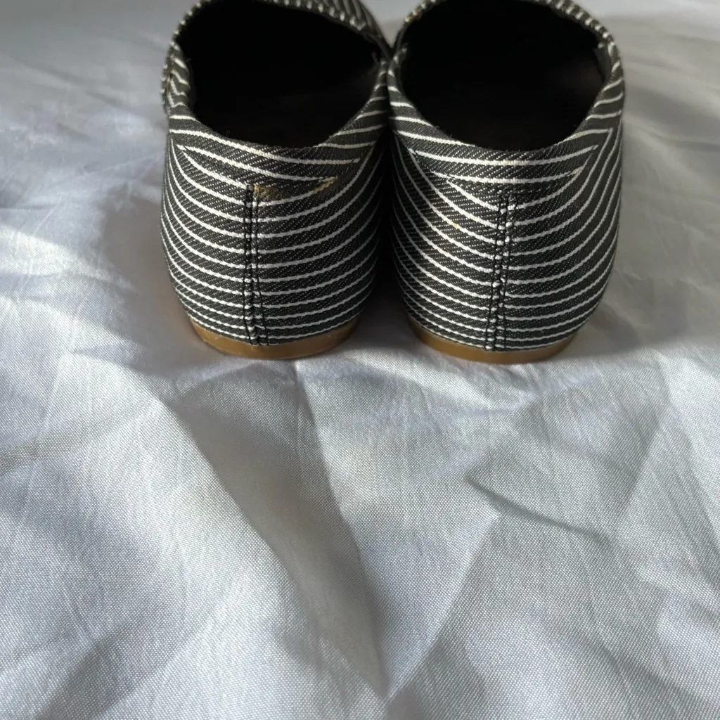 Miss Me Women's Striped Black and White Loafers - Image 5