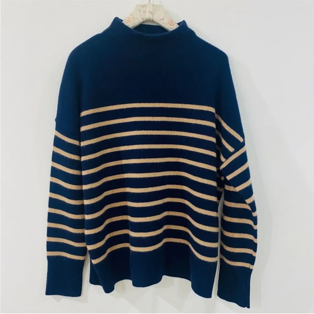 Magaschoni mock neck 100% cashmere stripe sweater in navy NEW - Image 4