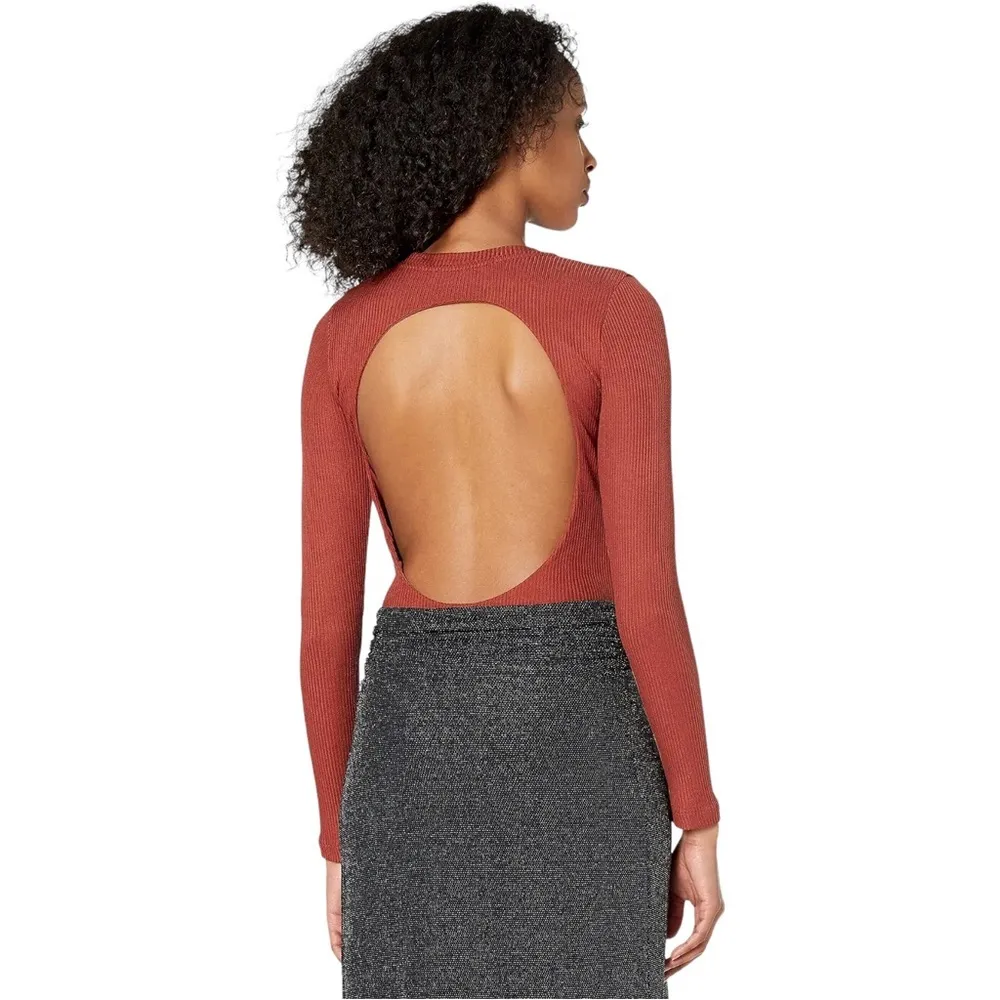 NWT All Saints Molly Long Sleeve Ribbed Open Back Bodysuit in Wild Berry Red - Image 4