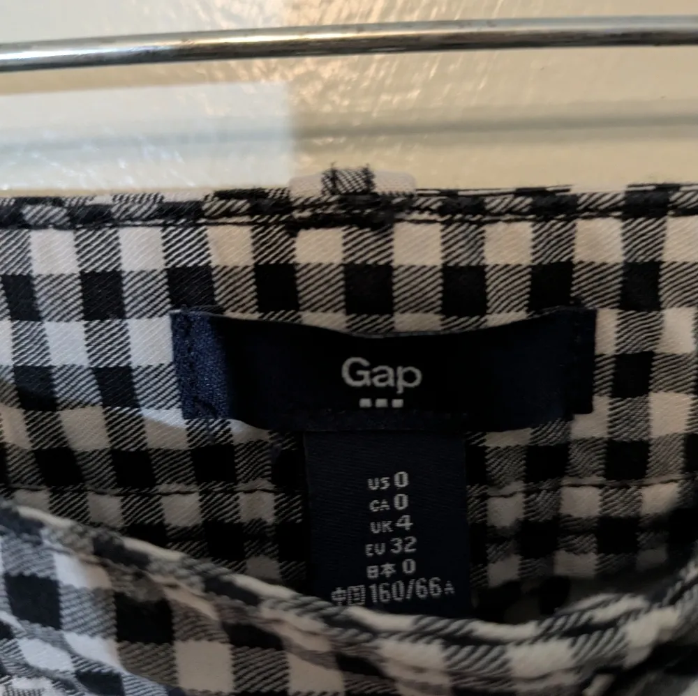 Gap Gingham Shorts Black & White 0 - Image 3