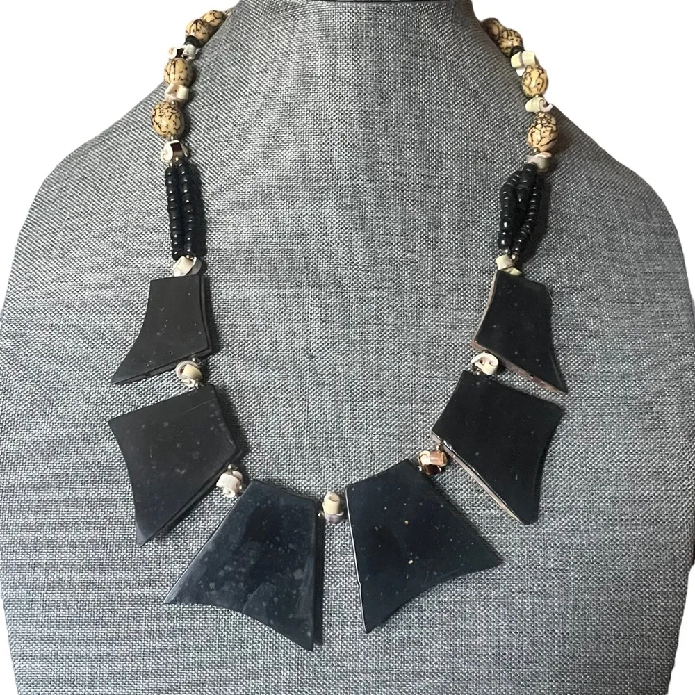 Vintage abalone shell cleopatra statement necklace - Image 2