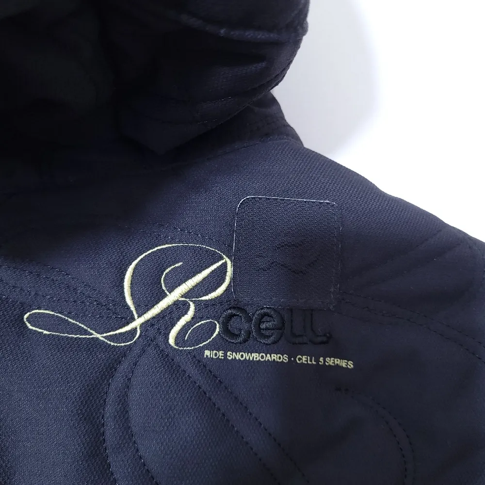 Ride Snowboards Cell 5 Series Quilted Jacket Women's Size XS Black - Image 9