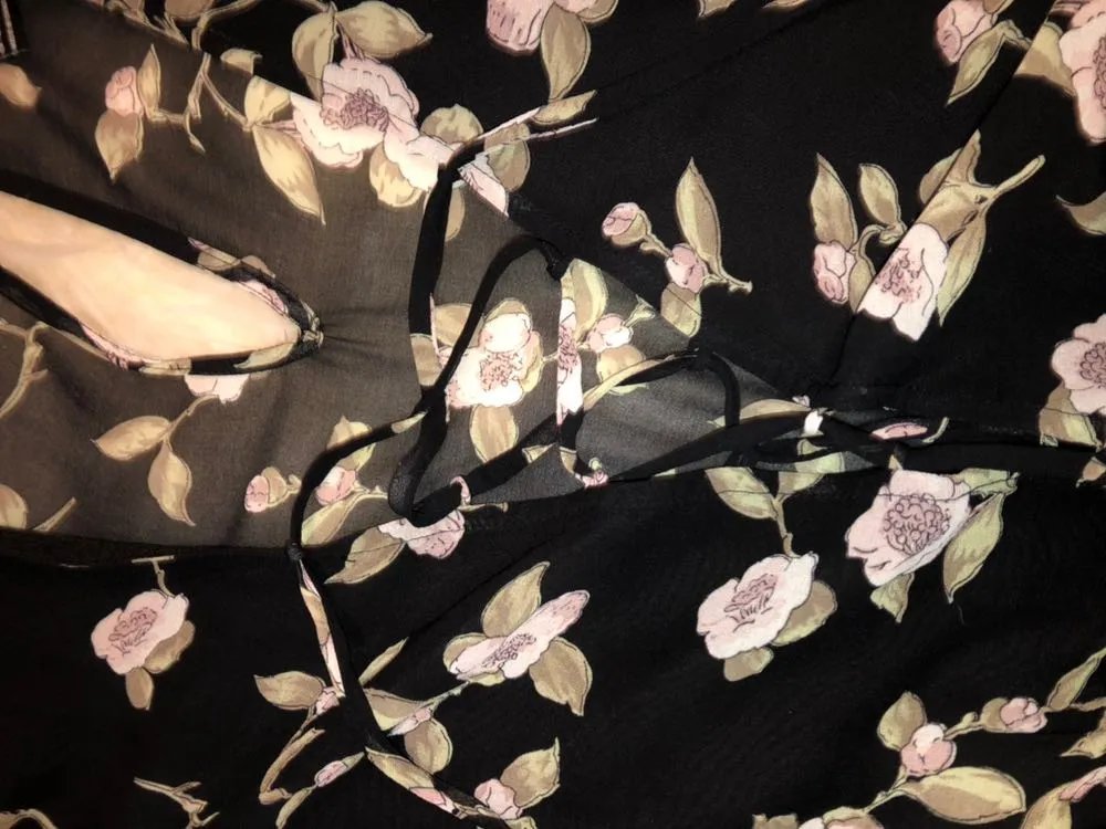 Long Sleeve Floral Romper - Image 3