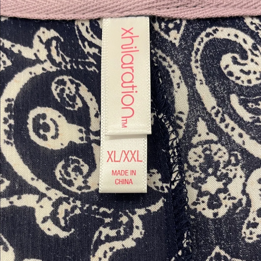 Xhilaration Blue and Cream Paisley Kimono - Image 2