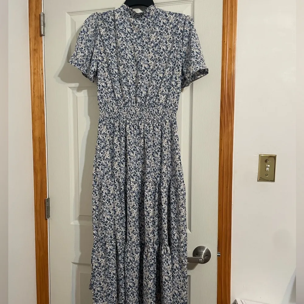 Summer Floral Blue Maxi Dress size Medium - Image 4