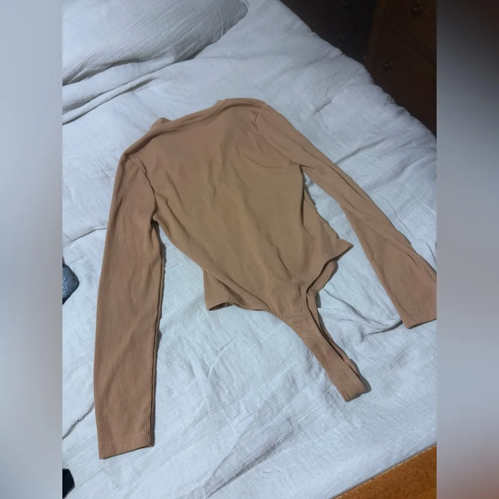 Tan zip bodysuit - Image 3