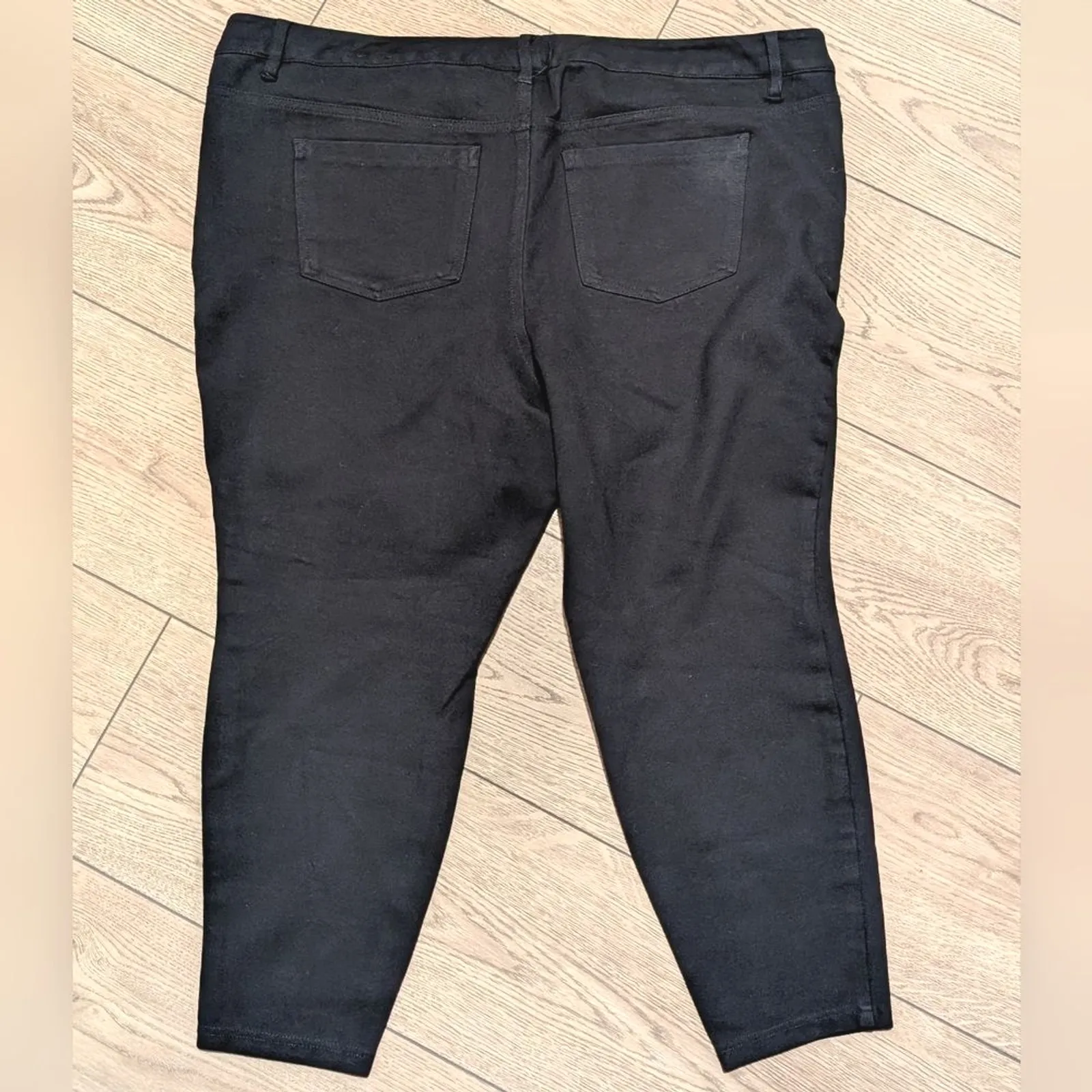 Torrid Studio Pants Plus 20 Short‎ Petite Classic Black Skinny Ponte Ankle Pants - Image 3