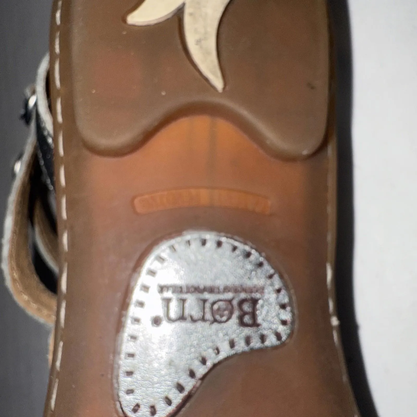 Born Macadamia Silver Gladiator Boho Gorpcore Leather Metallic Goth Sandals Sz 8 - Image 6