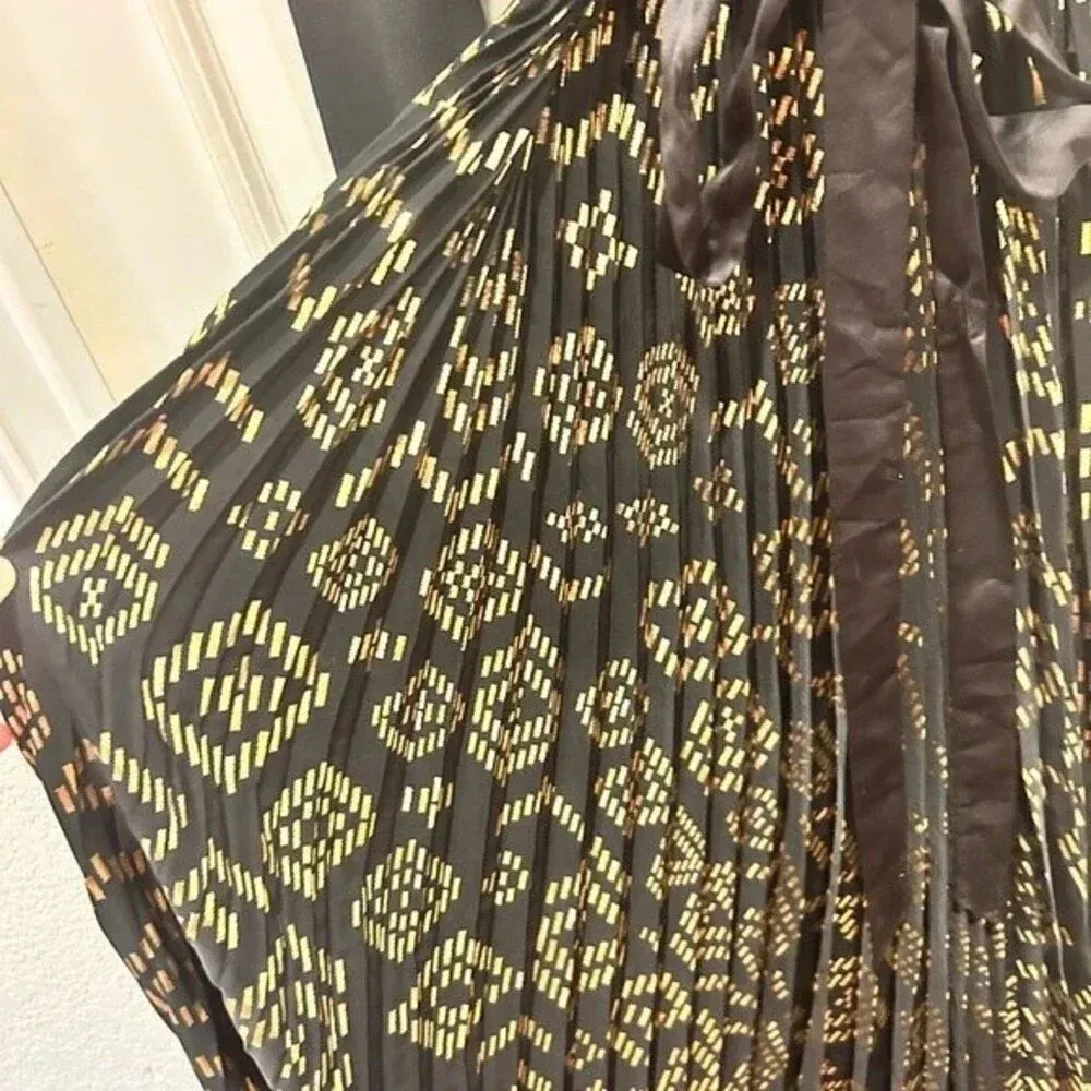 LuLaRoe Elegant Collection Deanne Black Gold Wrap Dress size Small‎ - Image 6