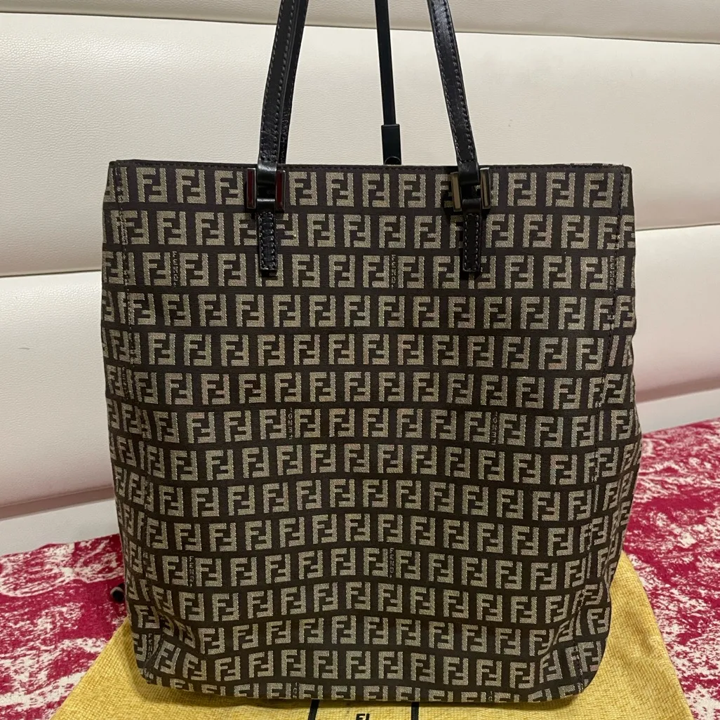 Fendi Canvas Tote Bag - Image 2