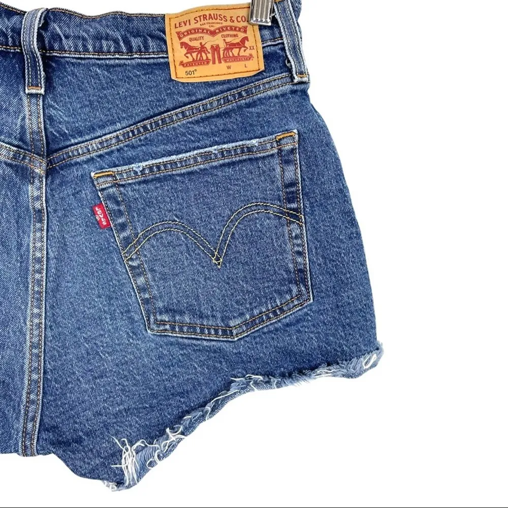 LEVI'S 501 Original Shorts-blue Button Fly Frayed - Image 12