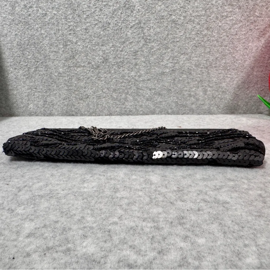 Vintage Banana Republic Black Sequin Clutch w Silver Hardware Cocktail Party - Image 7