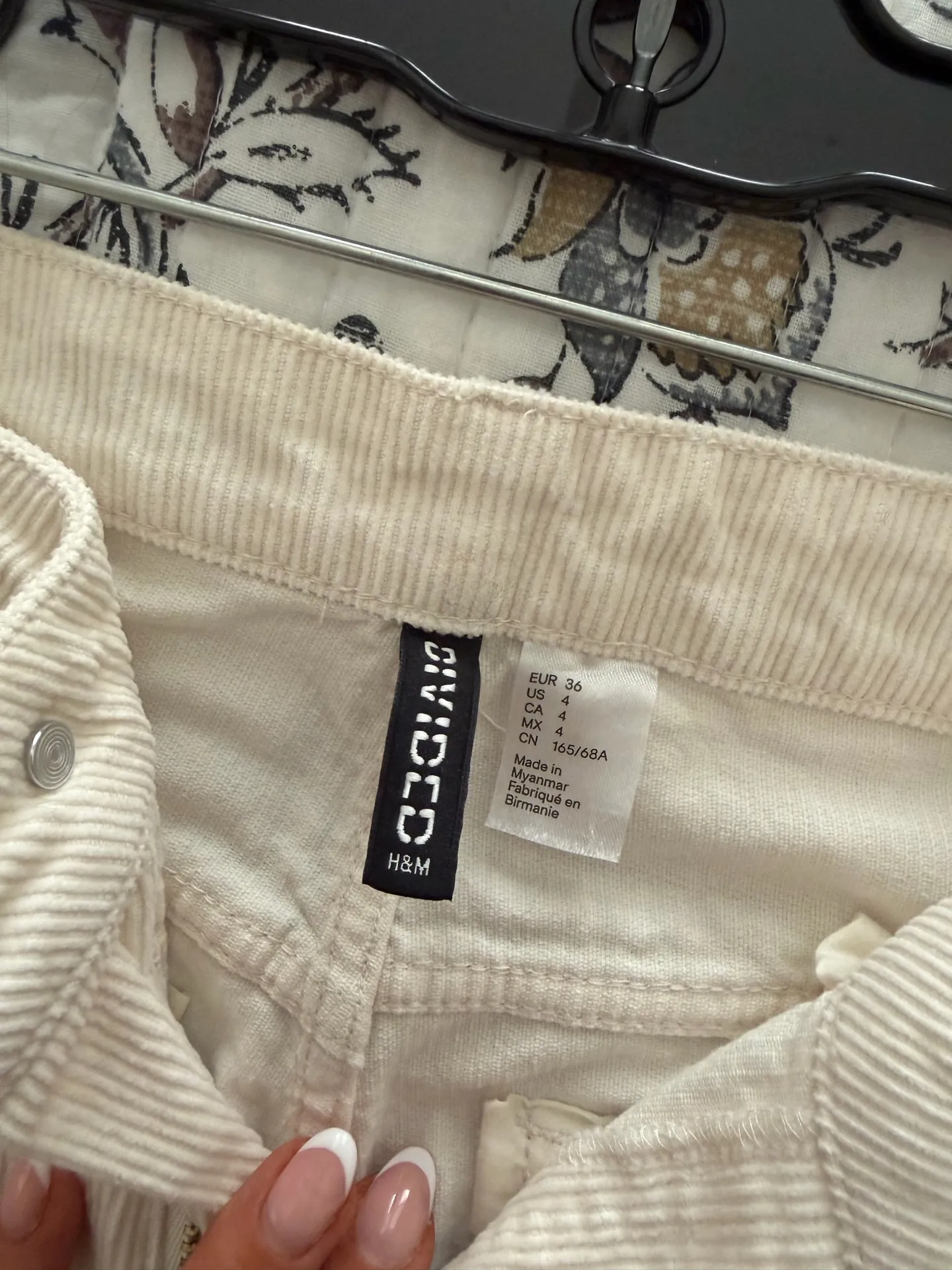 Off-White Corduroy H&M Jeans - Image 4