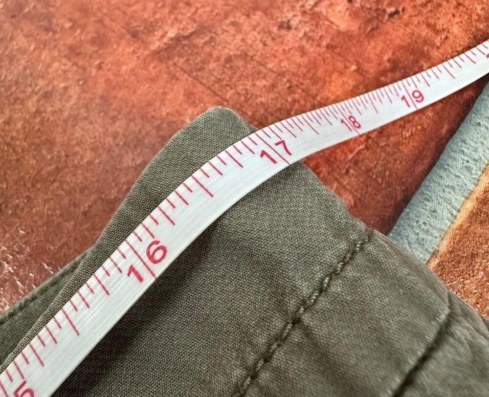 Eileen Fisher Green Capri Length Asymmetrical Detail Cargo Pants - Image 4