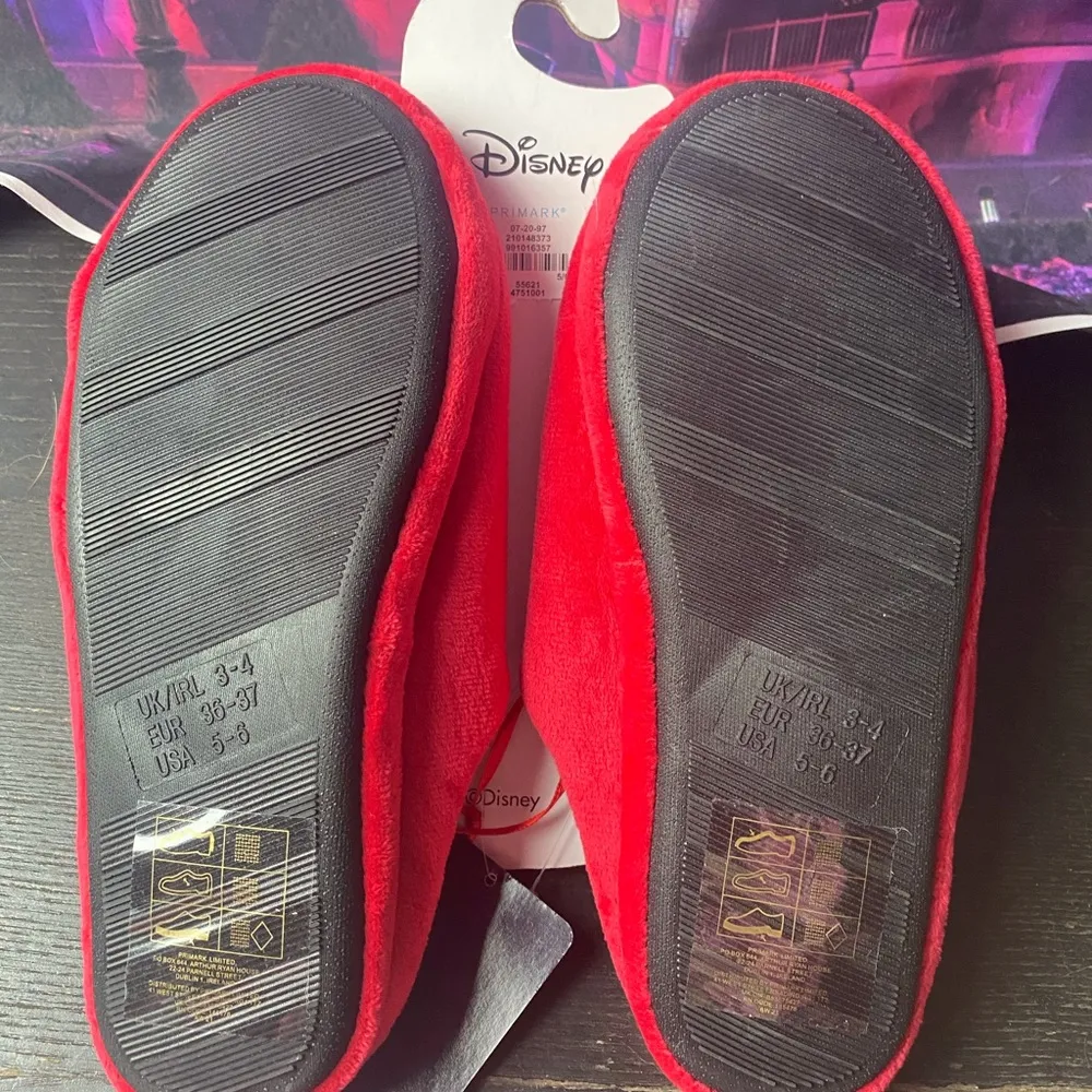 Disney Primark Mickey Mouse Holiday Santa slipper Size Small 5-6 - Image 3