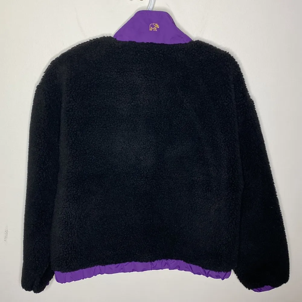 Ivory Ella Black Quarter zip Sherpa pullover with purple logo patch pocket sz S - Image 2