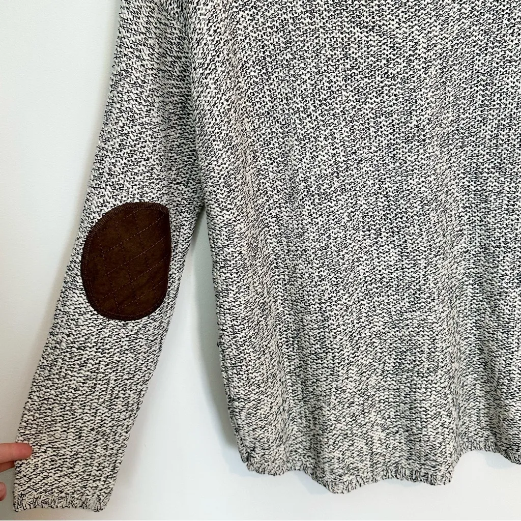 NWT Nordstrom RDI V-Neck Faux Suede Elbow Patch Knit Gray Sweater - Size: XL - Image 7