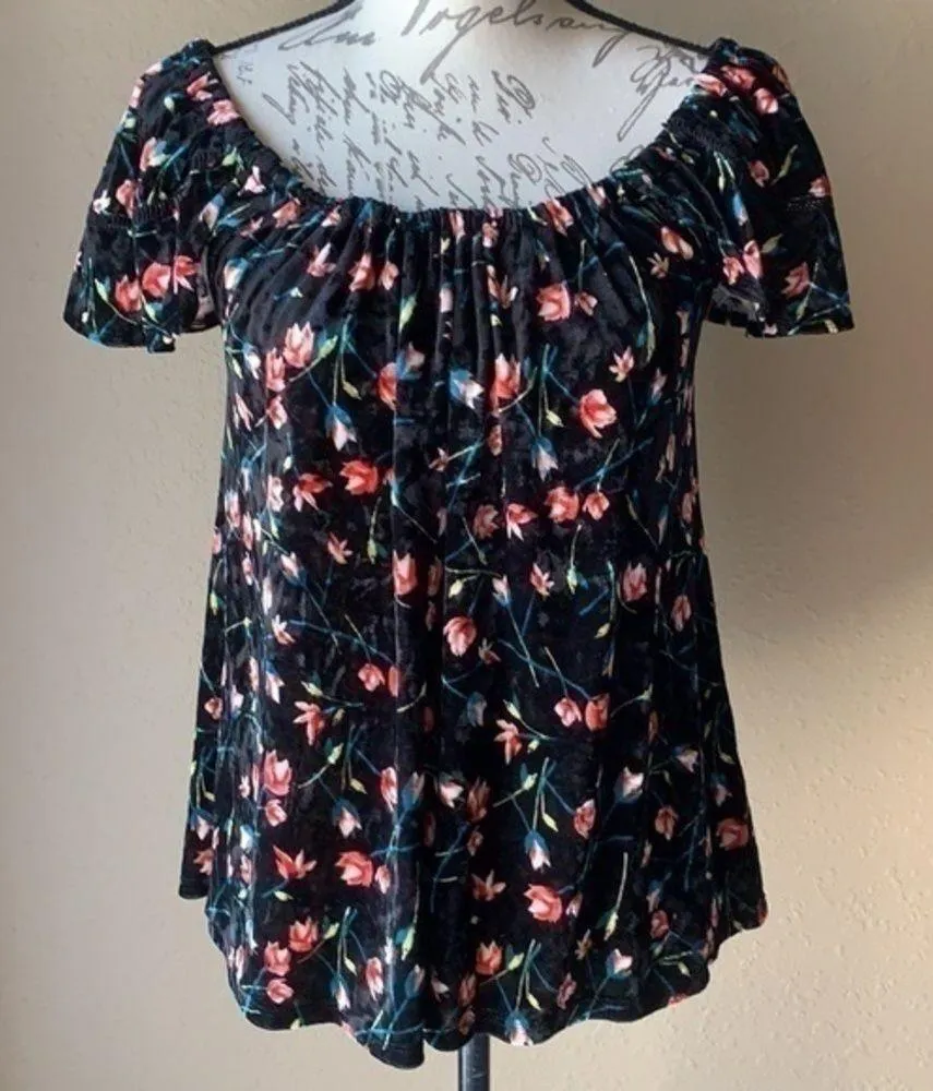 Francesca’s Blue Rain stretch velvet floral top S - Image 5