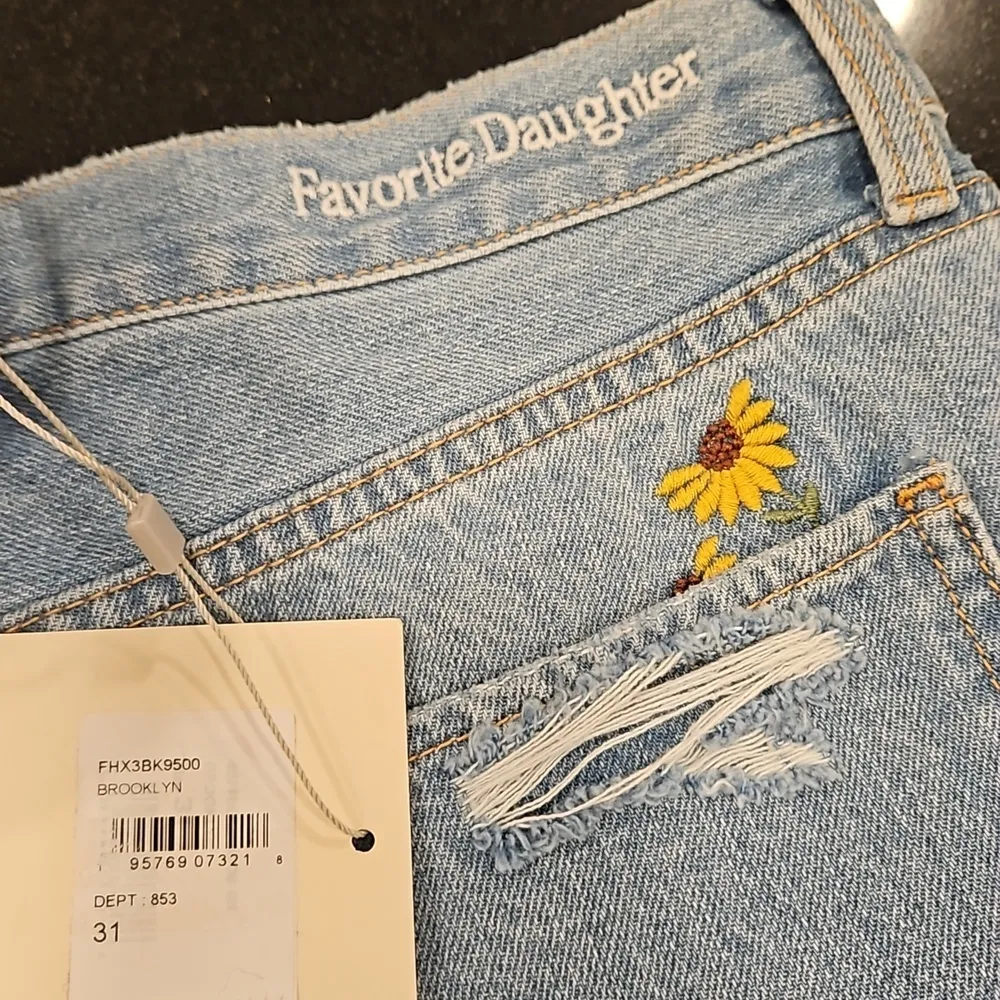 💕FAVORITE DAUGHTER💕 The Juni High Waist Cutoff Denim Shorts ~ Brooklyn 31 NWT - Image 16