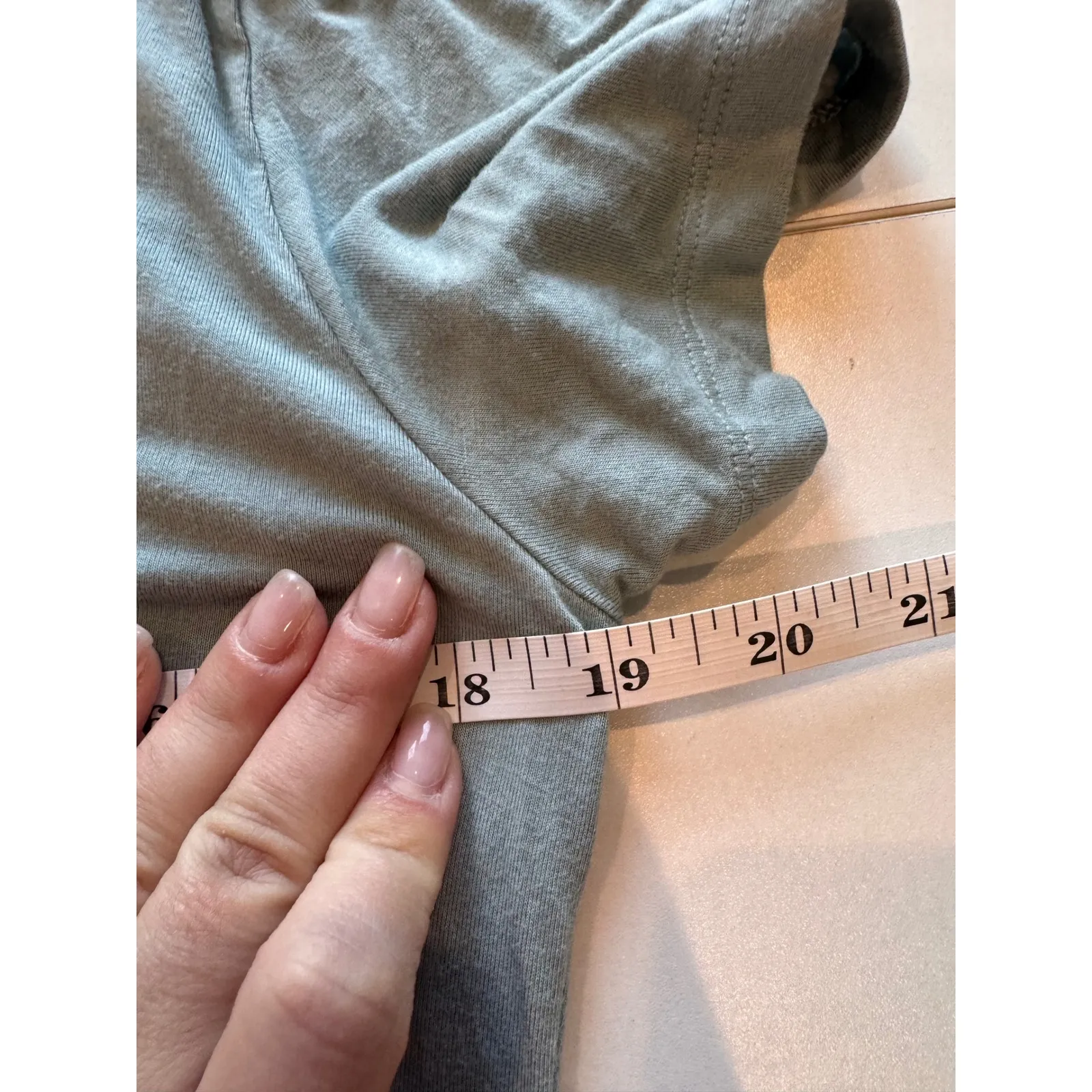 Little Sleepies Lunadice V‎ Neck Pocket T Shirt Womens S Green Viscose Comfy - Image 5