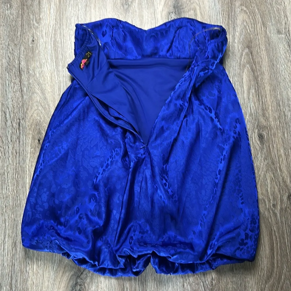 Forever 21 Strapless Royal Blue Dress Size Medium - Image 15