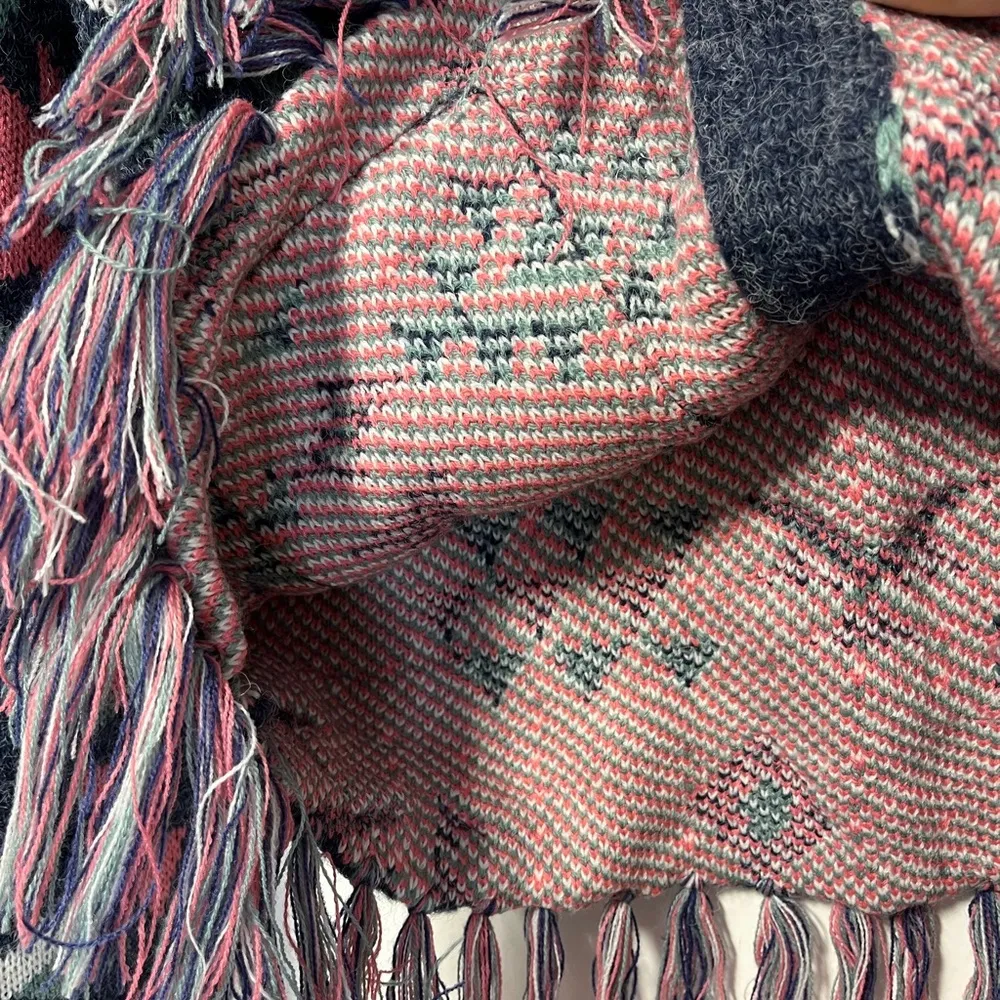 Aztec southwestern style button down fringe cardigan Size M - Image 4