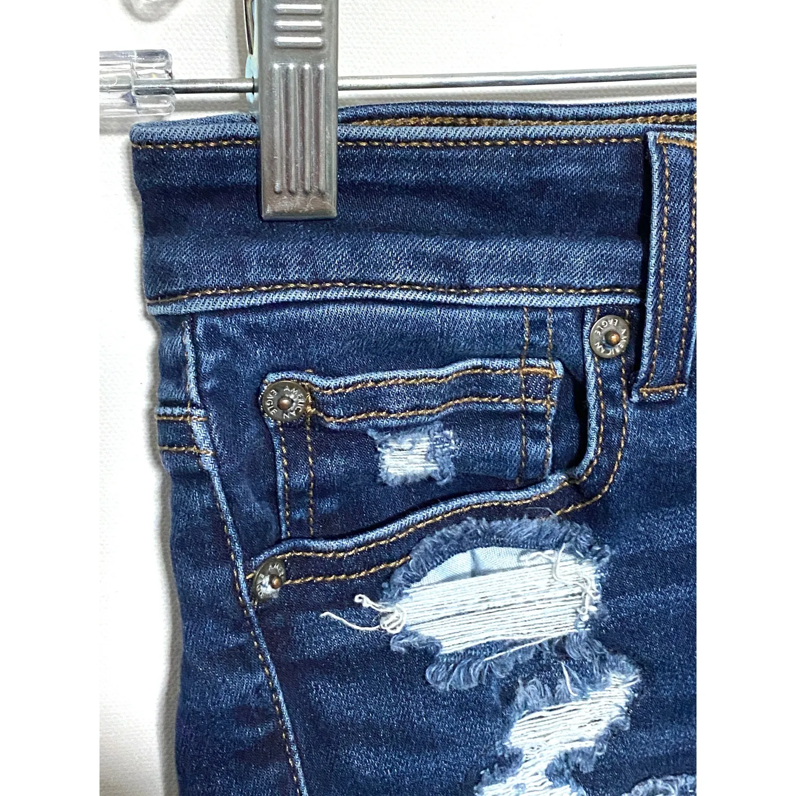 American Eagle Hi Rise Shortie Jean Shorts 4 Stretch Distressed Destoyed Raw Hem - Image 4