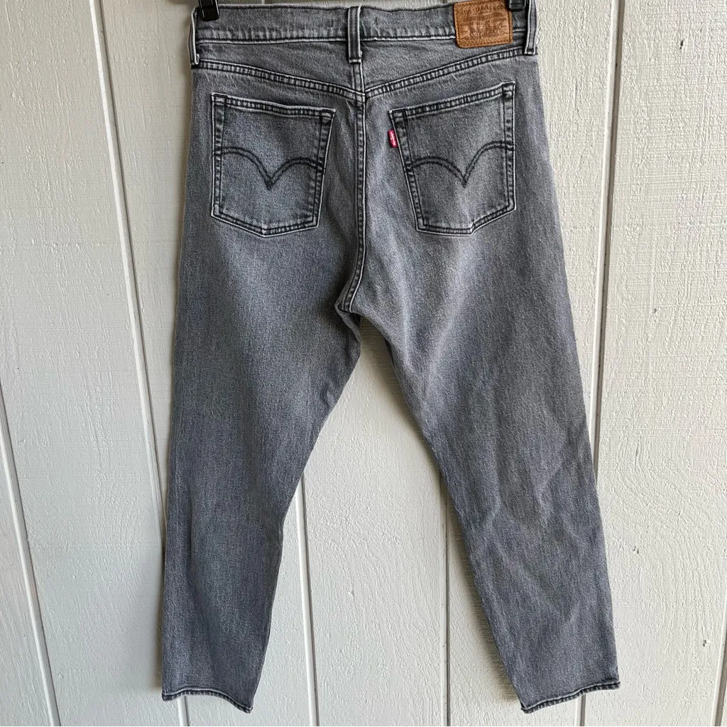 Levi’s Premium Wedgie Tapered Mom Jeans Button Fly in Gray Wash Size 31 - Image 6