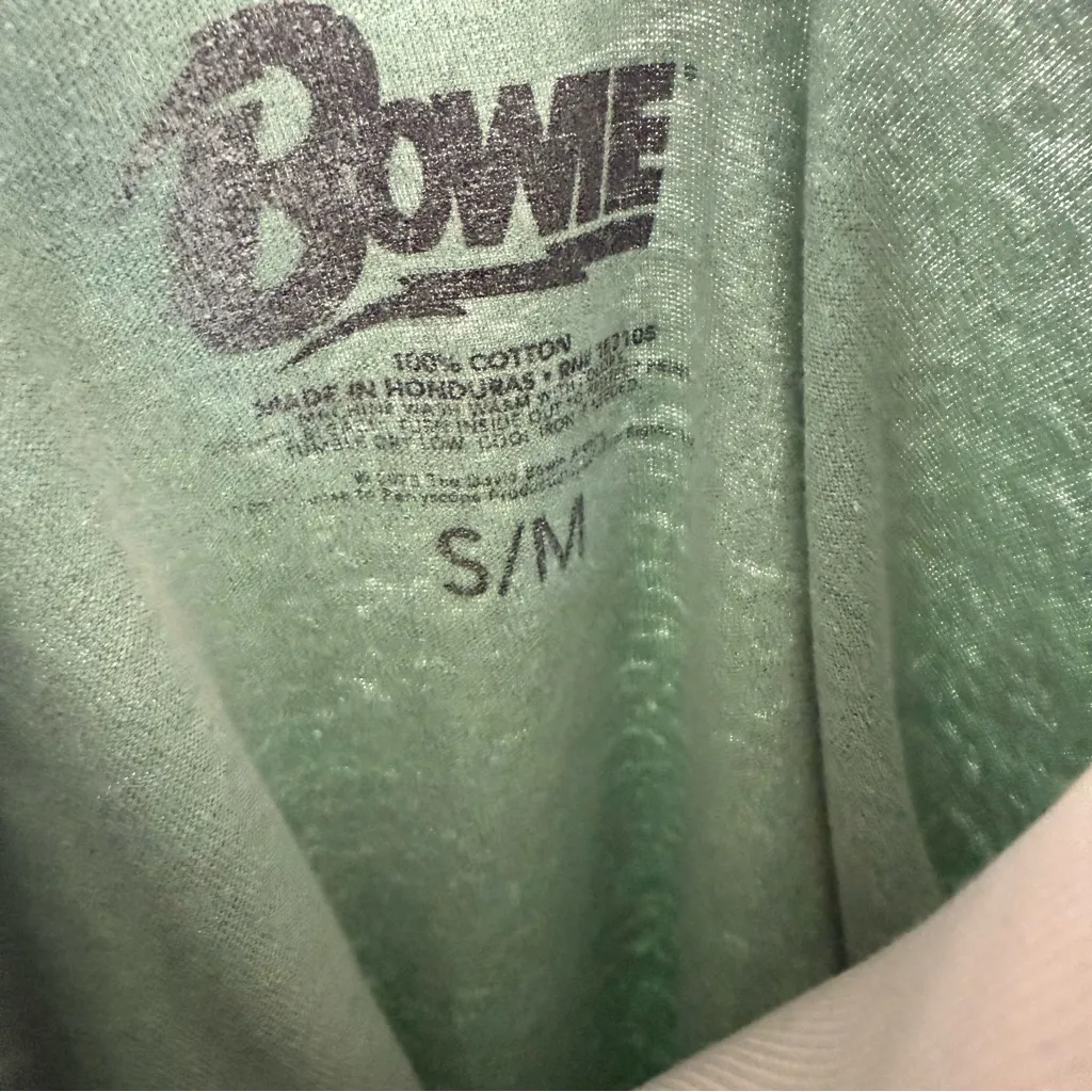 Urban Outfitters Oversized David Bowie Space Oddities Tee size Medium - Image 6