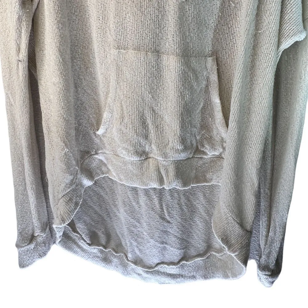 Brandy Melville Pullover Hoody Shirt - Image 3