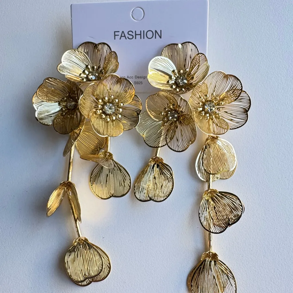 Romantic Garden‎ Style Gold Floral Statement Earrings Wirework Drop Design new - Image 2