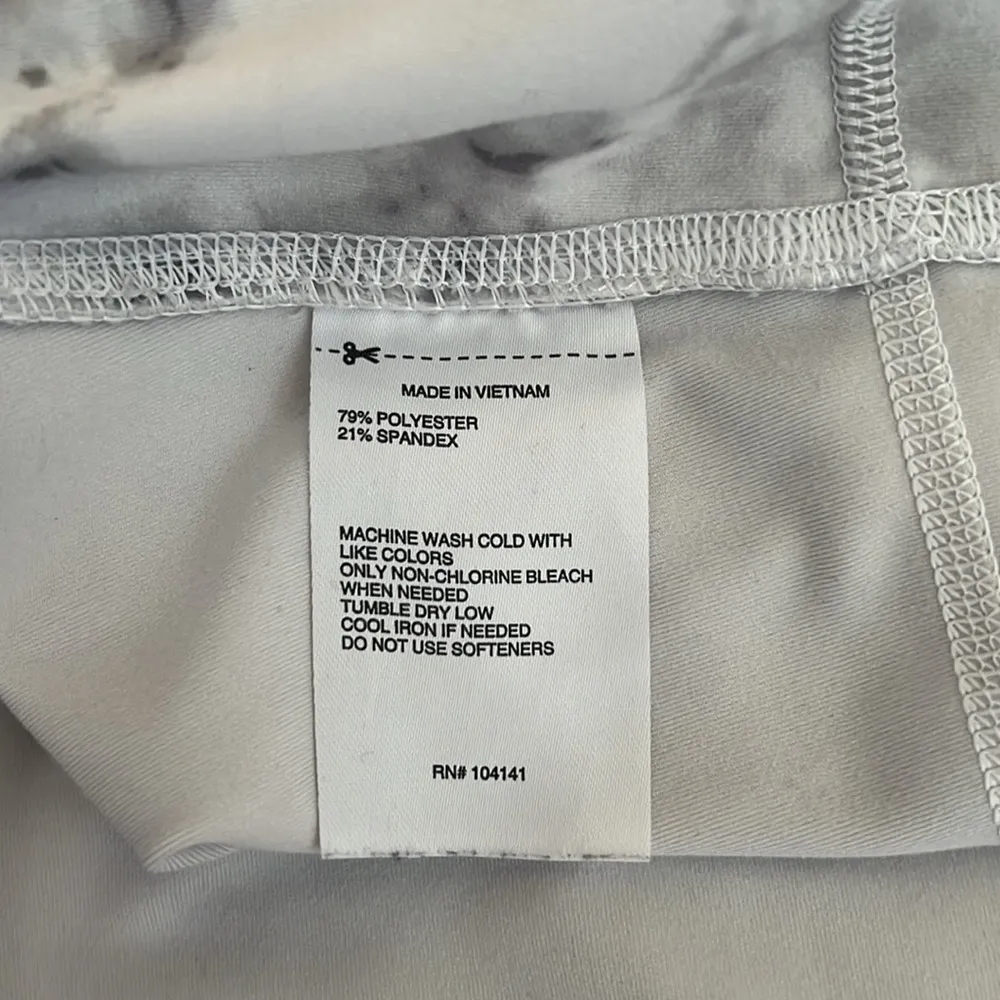 DSG tie dyed gray and white leggings Size XL - Image 6