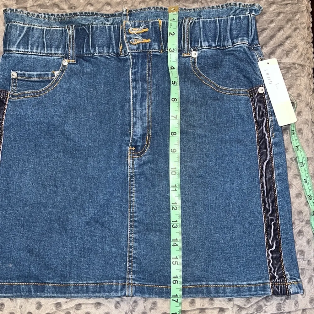 Lizard Thicket large denim paper bag skirt new stretchy waist zip button closure - Image 7