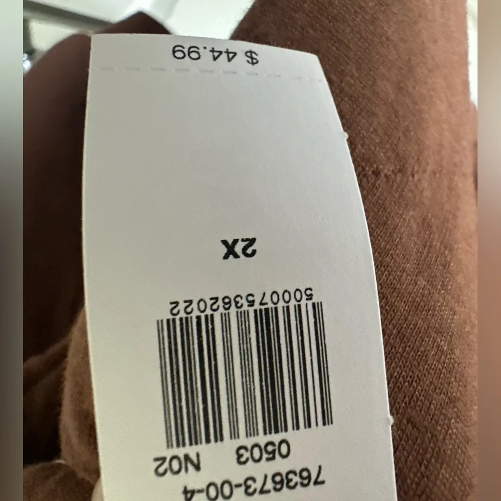 OLD NAVY Brown Sweatshirt. - Image 8