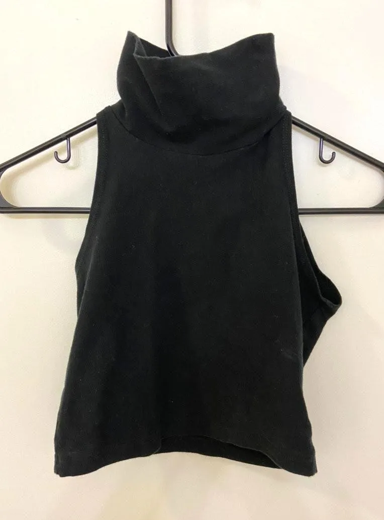 Black Sleeveless Turtleneck Crop Top - Image 2