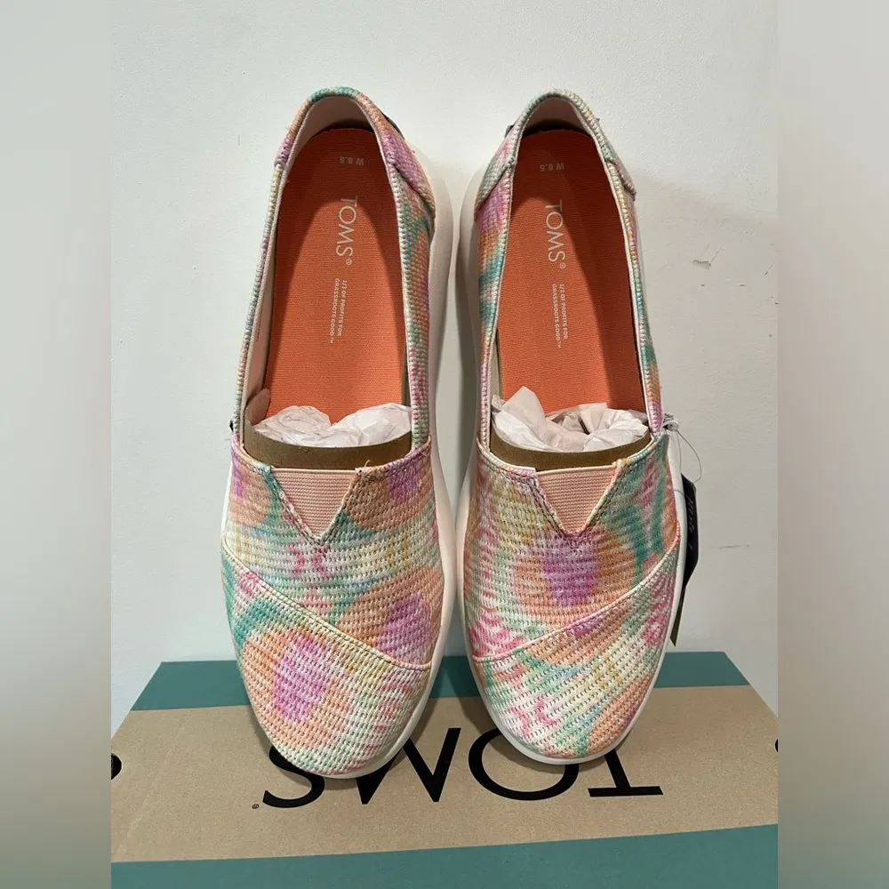 🎉❗️SALE❗️🎉 NWT Toms Alpargata Mallow Candy Pink Tie Flat Slip on Shoes - Image 6