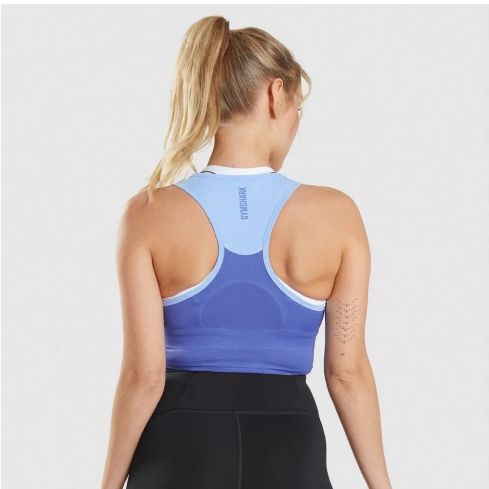 Gymshark Pulse Crop Tank in Moonstone / Court Blue Size XS - Image 2