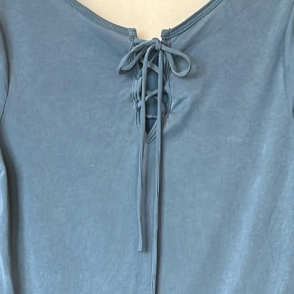 Mote Blue Glowy High Low Top - Image 5