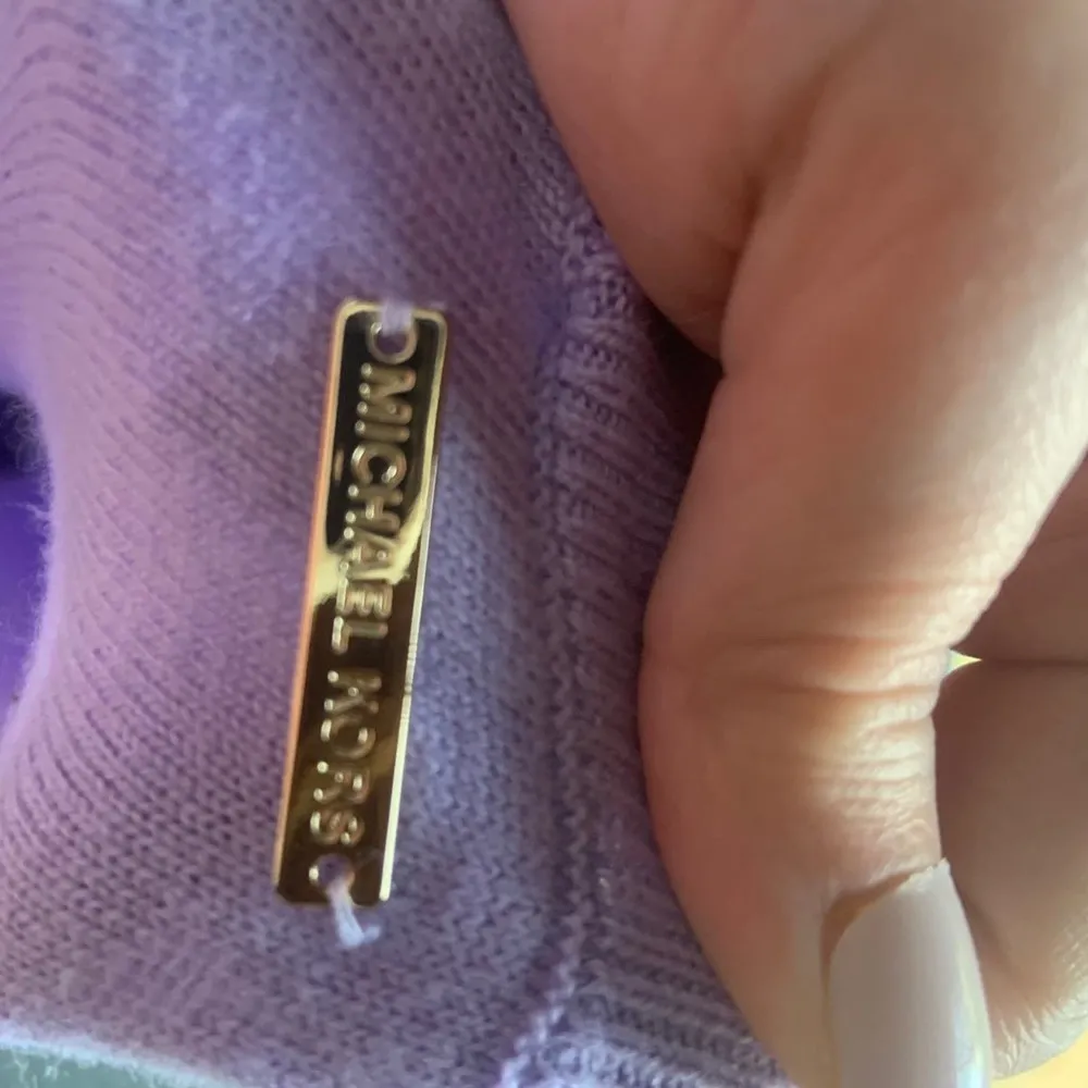 michael kors lavender cold shoulder sweater S 168$ - Image 4