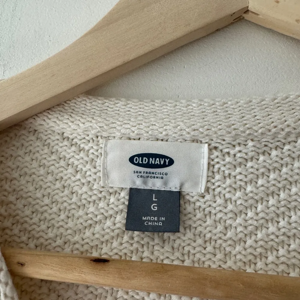 Old Navy Cream Relaxed Textured Crewneck Sweater - Image 3