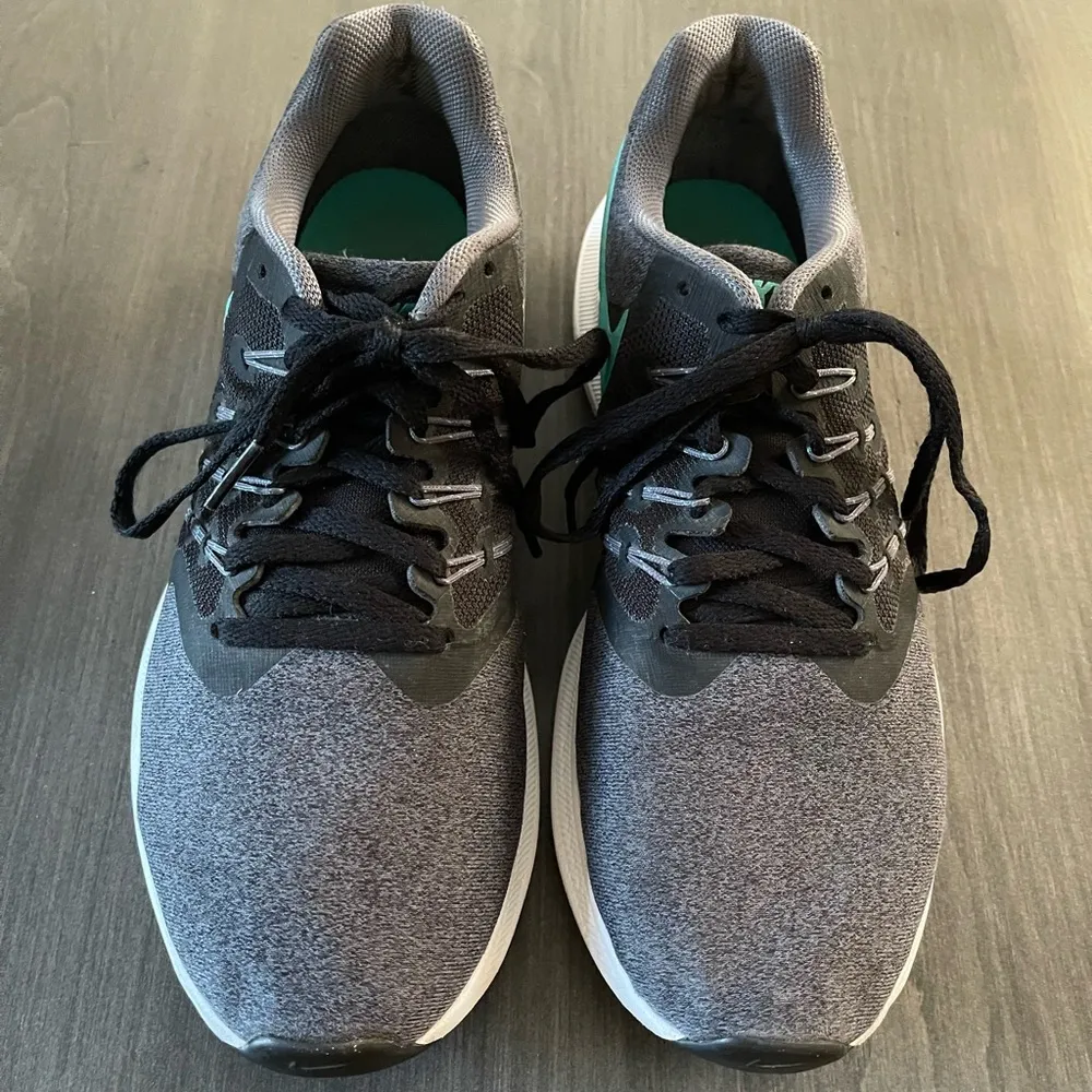 Nike Women's Run Swift 2 Running Shoes sneakers - Image 2