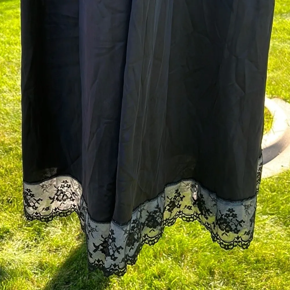 Vintage 60s Gilead Nightgown Black Size 38 - Image 3