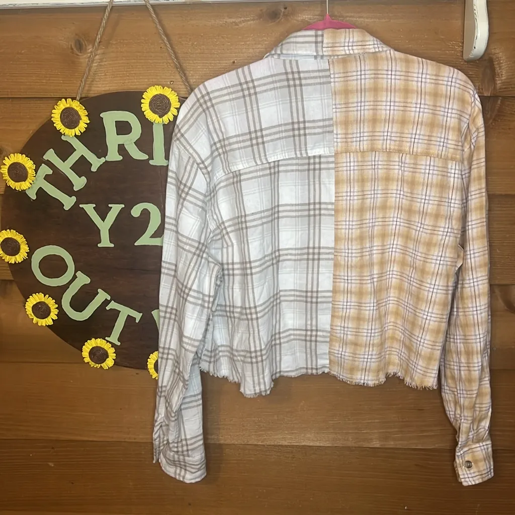 NWT Aeropostale Crop Flannel Plaid Button Splice Shirt Fringe Hem Boxy Orange M - Image 4