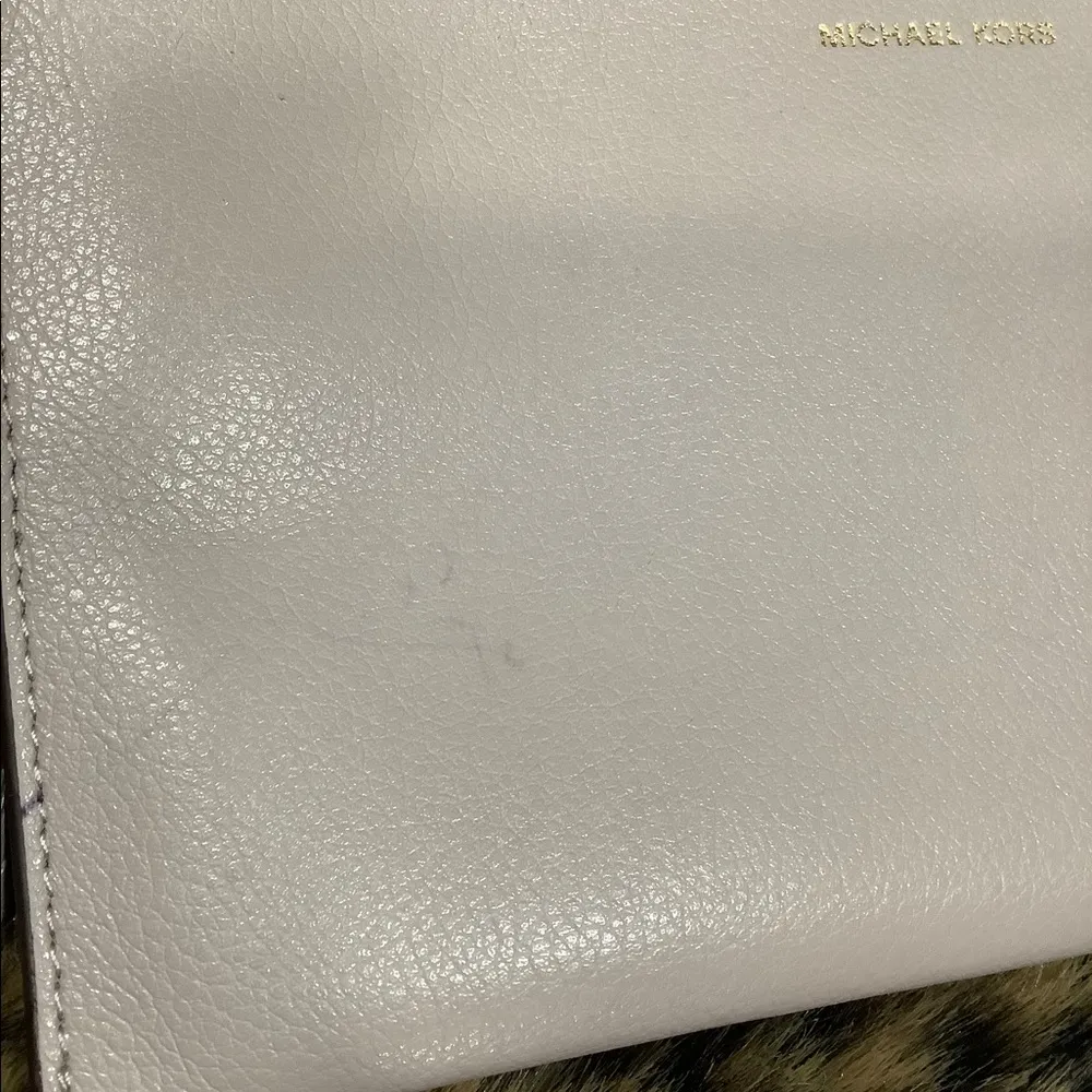 MICHAEL KORS LEATHER TOTE AND POUCH - Image 10