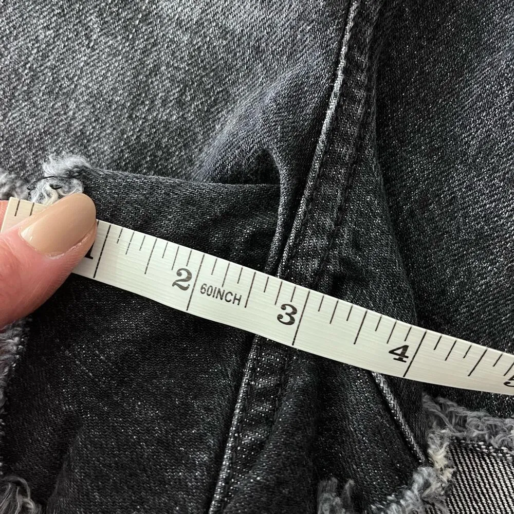 Madewell Light Black Raw Hem Midrise Relaxed Denim Shorts Women's Size 31 - Image 4