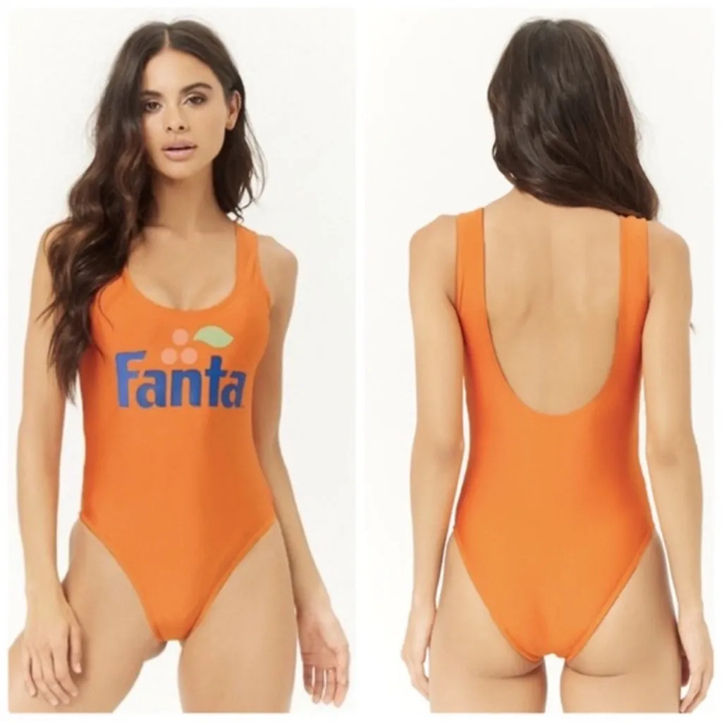 🧡🍑Bundle Deal Super Cute Orange Fanta cropped knitted shirt with Bathing Suit - Image 4