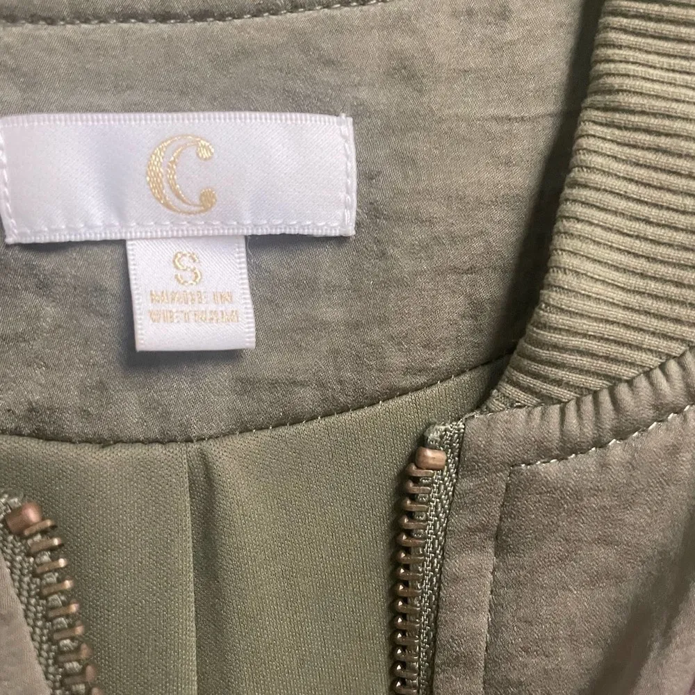 Charming Charlie Green Full Zip Fashion Jacket with Pink Rose Embroidery Small - Image 2