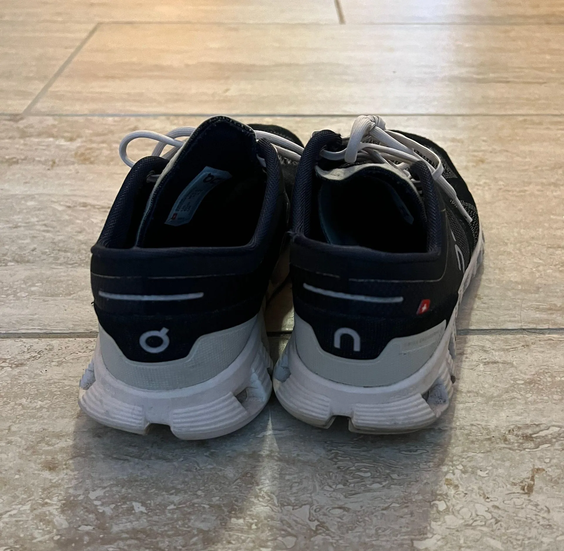 On Cloud  Black Sneakers - Image 3