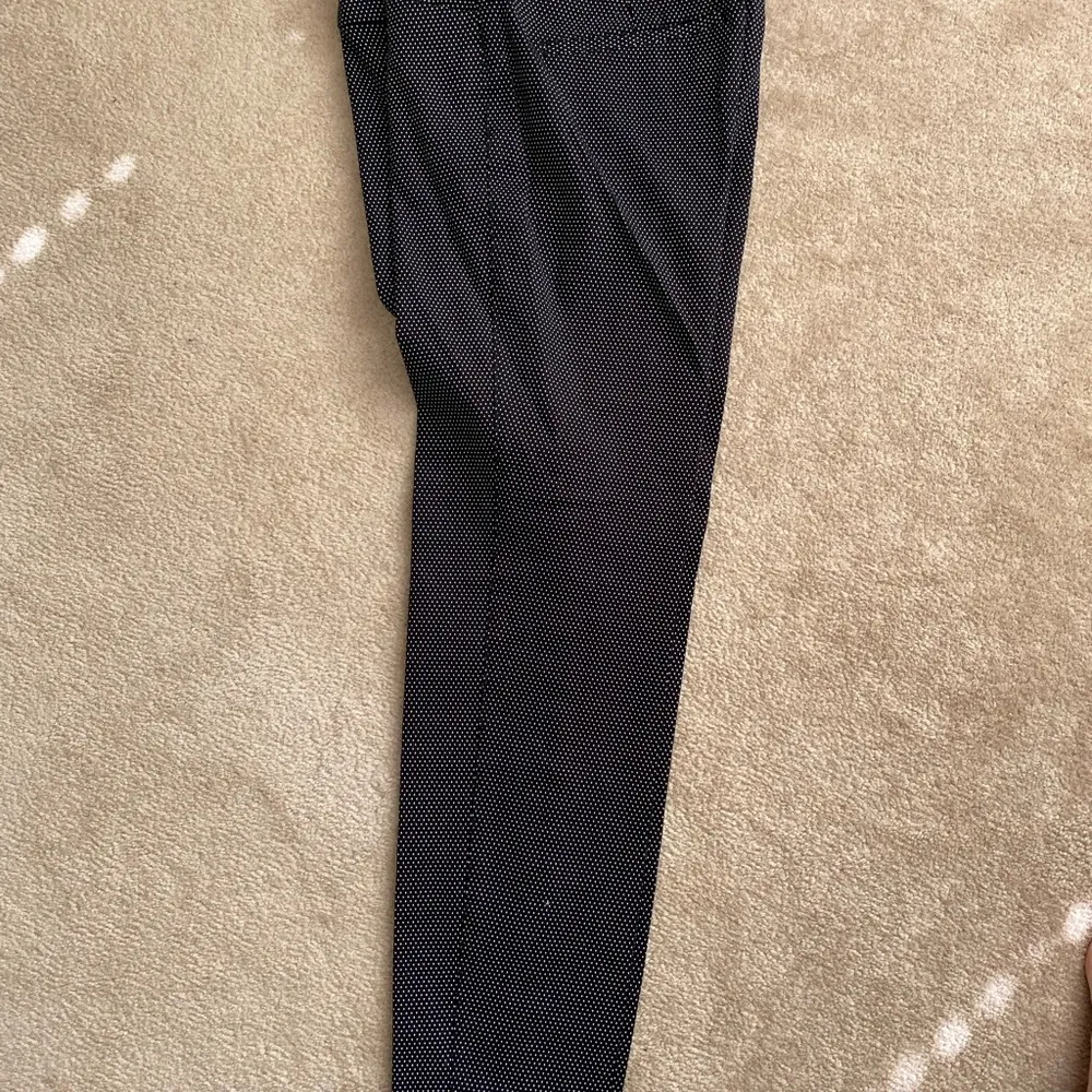 Old Navy Pixie Ankle Pants - Image 7