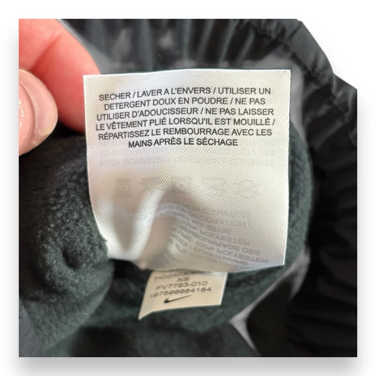 Nike Therma-fit Loose Fit Black Vest All Over Swoosh Women's M FV7783-010 $250 - Image 7